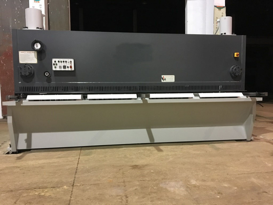 Qc12k-6x3200 κουρεύοντας μηχανή λαιμητόμων μετάλλων αυτόματη υδραυλική 3200 χιλ.